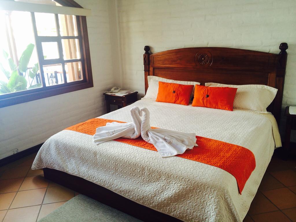 Hosteria El Imperio Real Salcedo Екстериор снимка