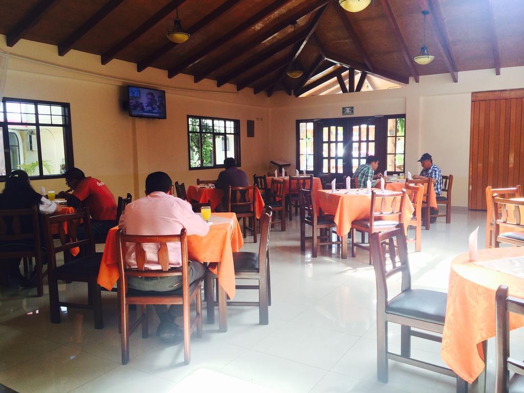 Hosteria El Imperio Real Salcedo Екстериор снимка
