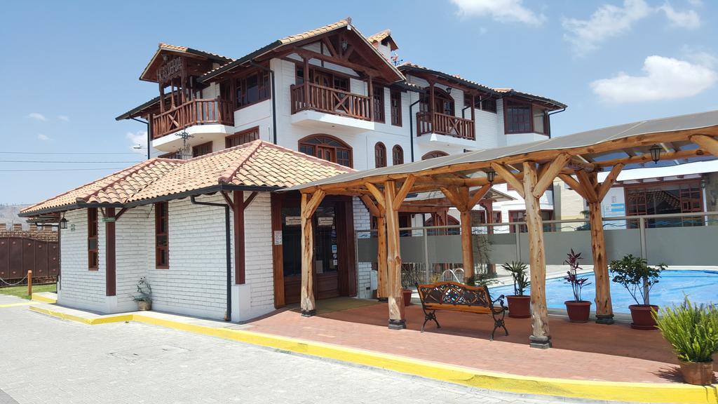 Hosteria El Imperio Real Salcedo Екстериор снимка