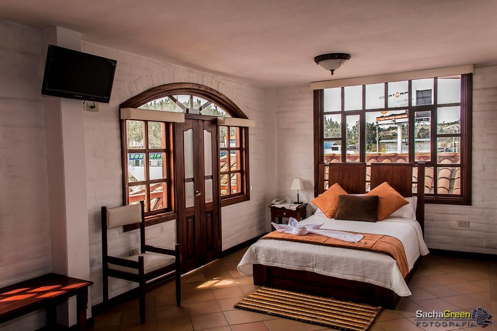 Hosteria El Imperio Real Salcedo Екстериор снимка